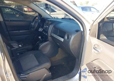 2016 Jeep Compass Sport из США, поврежденный, VIN 1C4NJDBB2GD722937